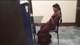 Hindi chudai movie horny padosi bhabhi